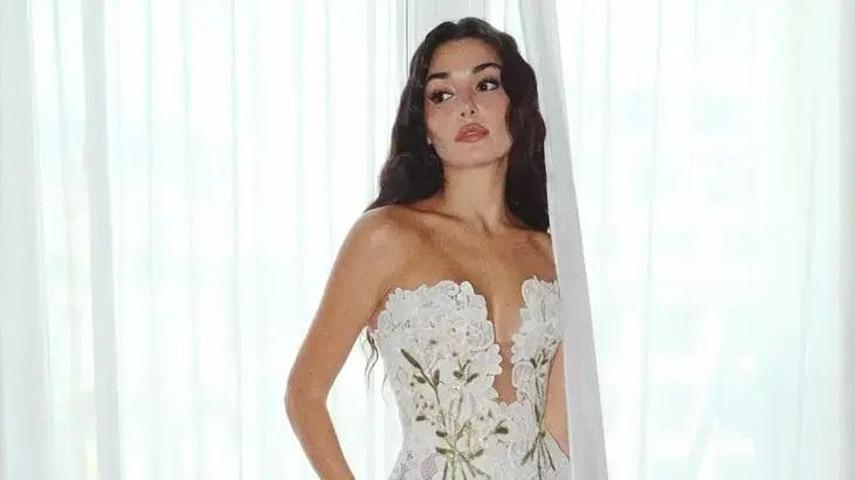 Hande Erçel, Parisi salladı GERÇEK BİR KRALİÇE