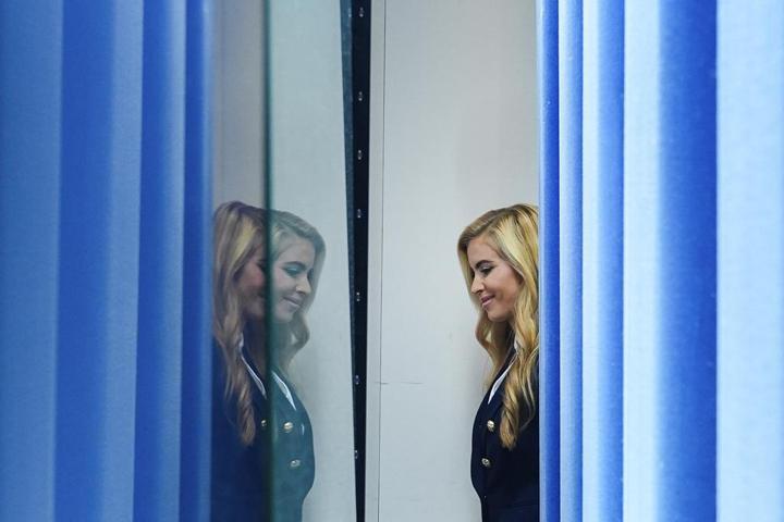 Beyaz Sarayın yeni sözcüsünden ilk toplantıda gaf: Başkanım... pardon, kocam