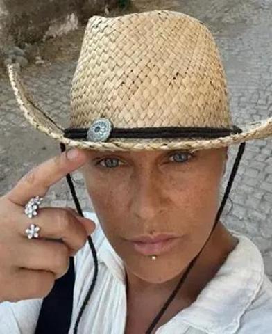 Hülya Avşarın son hali şaşırttı Estetik iddialarına bakın nasıl yanıt verdi