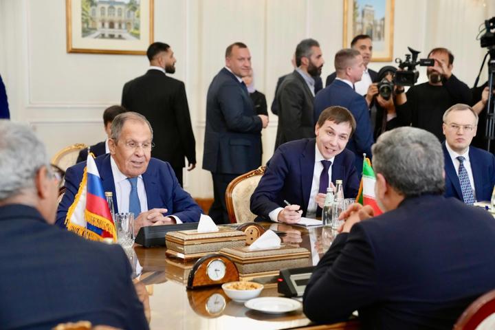 Rusya Dışişleri Bakanı Lavrov İranda