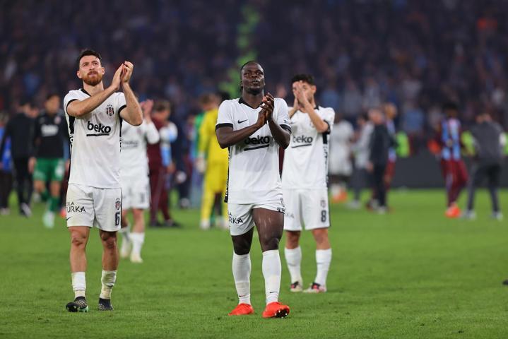 Nihat Kahveciden, Trabzonspor-Beşiktaş sonrası yıldız oyuncuya övgü: Kariyer sezonu