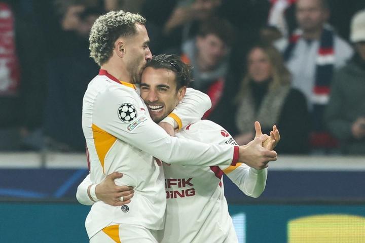 Galatasarayın 4-2lik galibiyeti dünya basınında: Lillein nazik celladı Osimhen