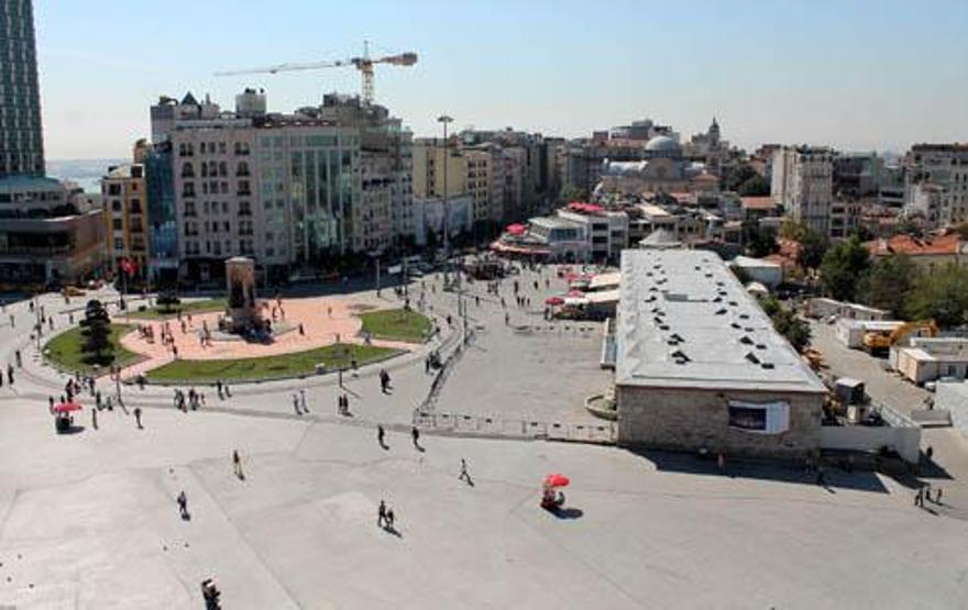 Taksimde yeni dönemin fotoğrafları