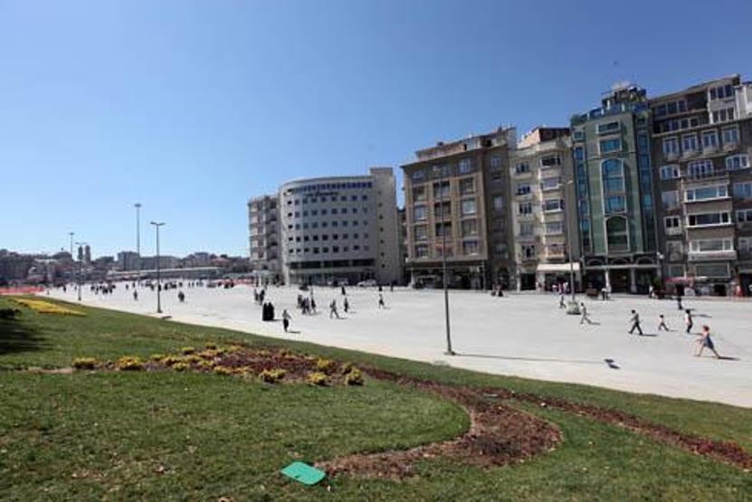 Taksimde yeni dönemin fotoğrafları
