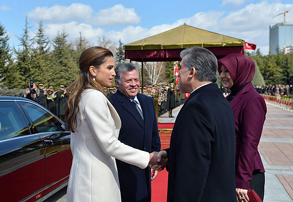 Ürdün Kralı 2. Abdullah Anıtkabirde ağladı