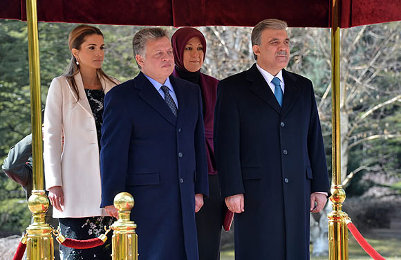Ürdün Kralı 2. Abdullah Anıtkabirde ağladı