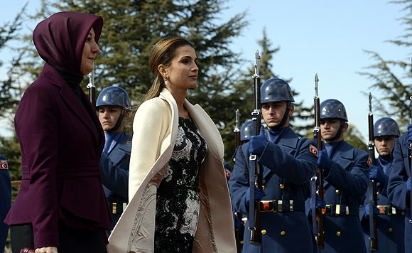 Ürdün Kralı 2. Abdullah Anıtkabirde ağladı