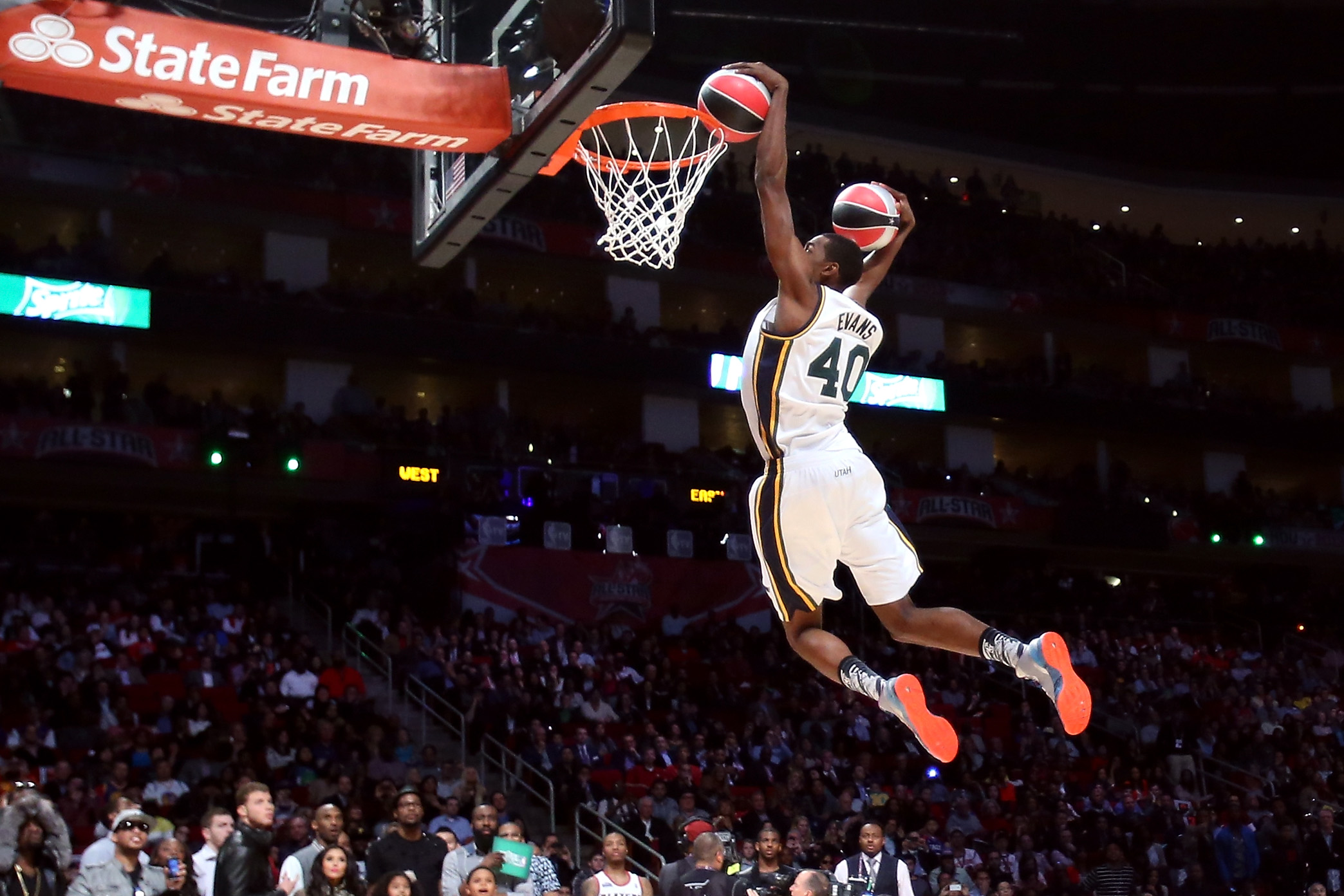 Uçtu uçtu Terrence Ross uçtu