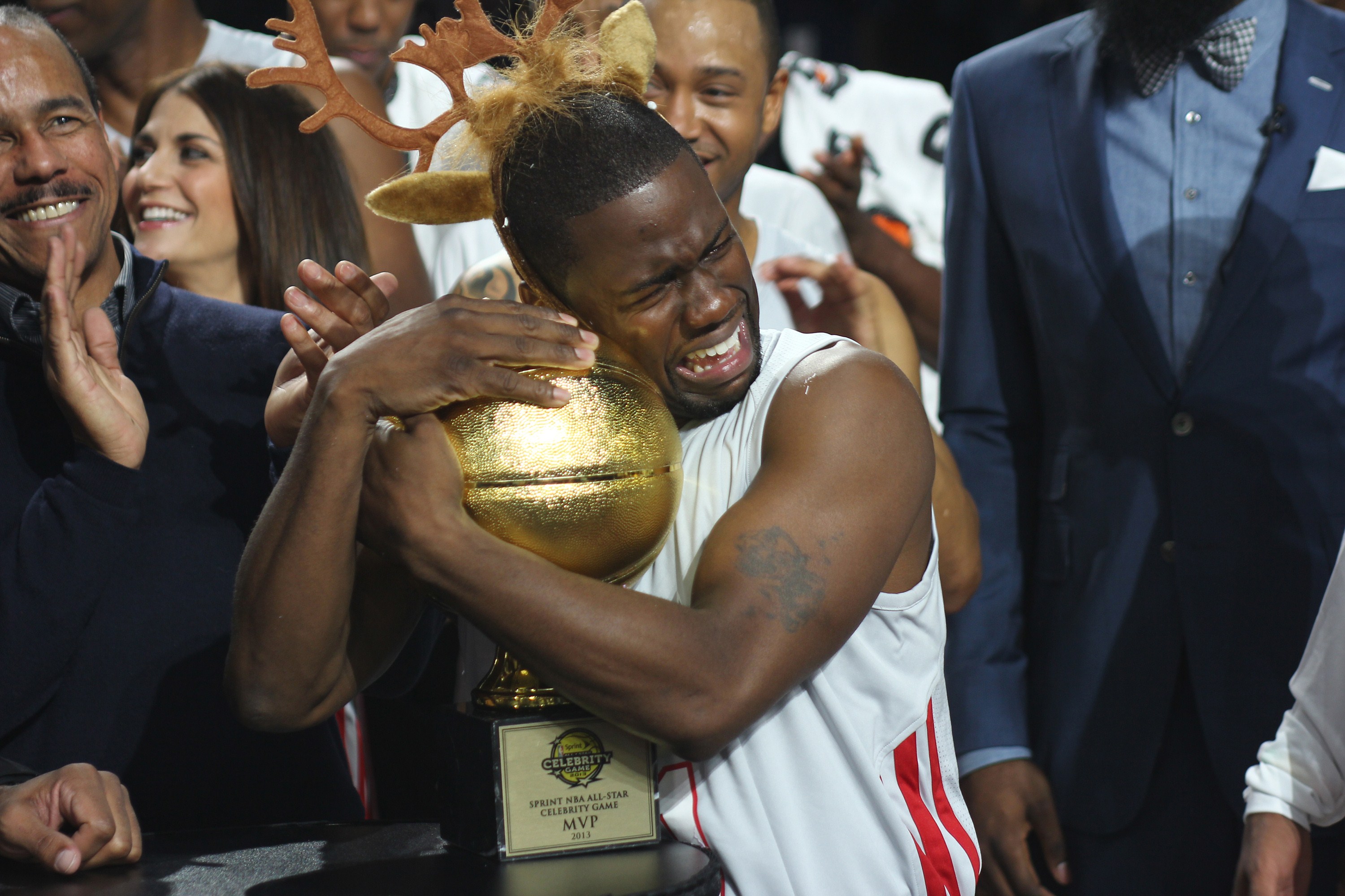 Uçtu uçtu Terrence Ross uçtu