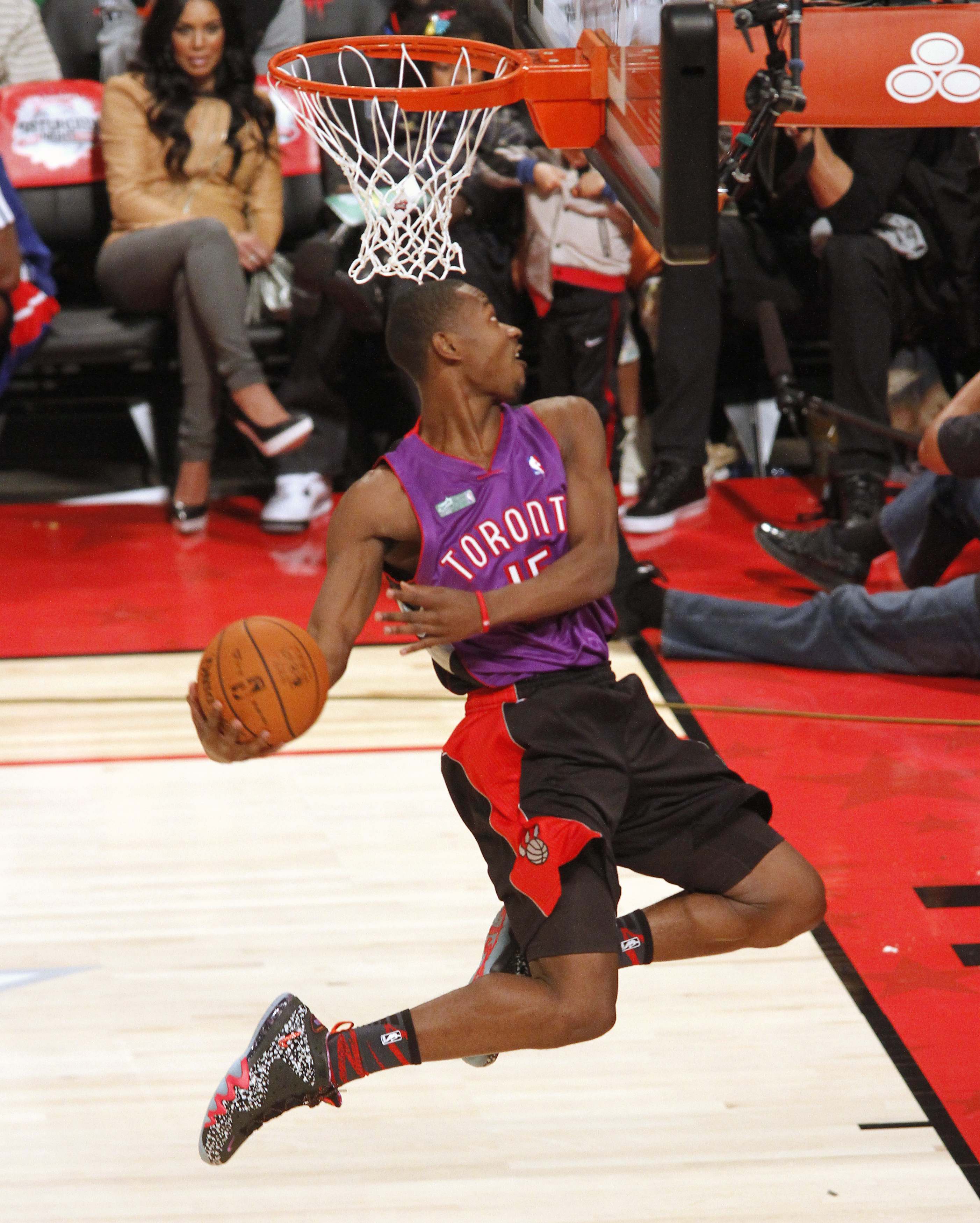 Uçtu uçtu Terrence Ross uçtu