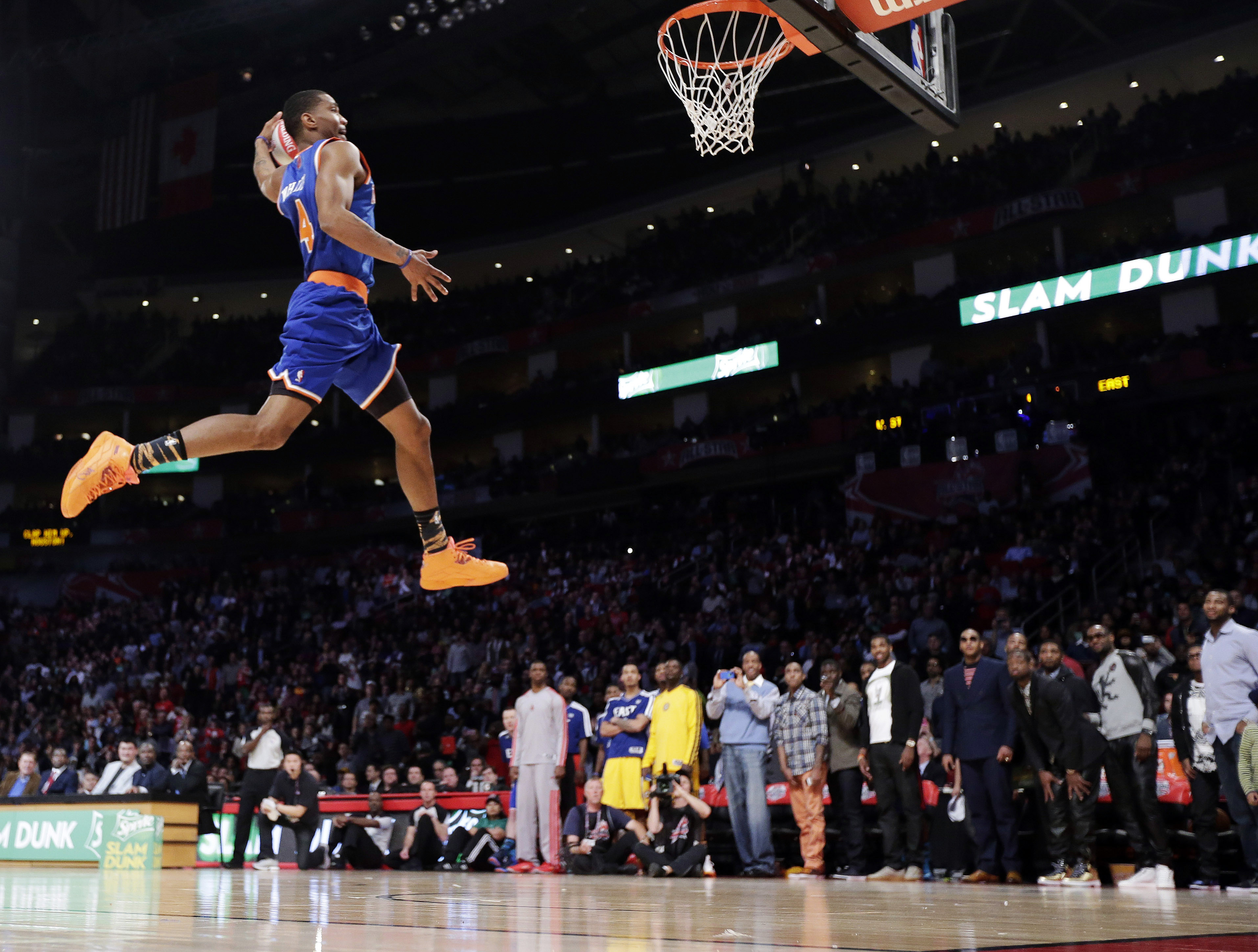 Uçtu uçtu Terrence Ross uçtu