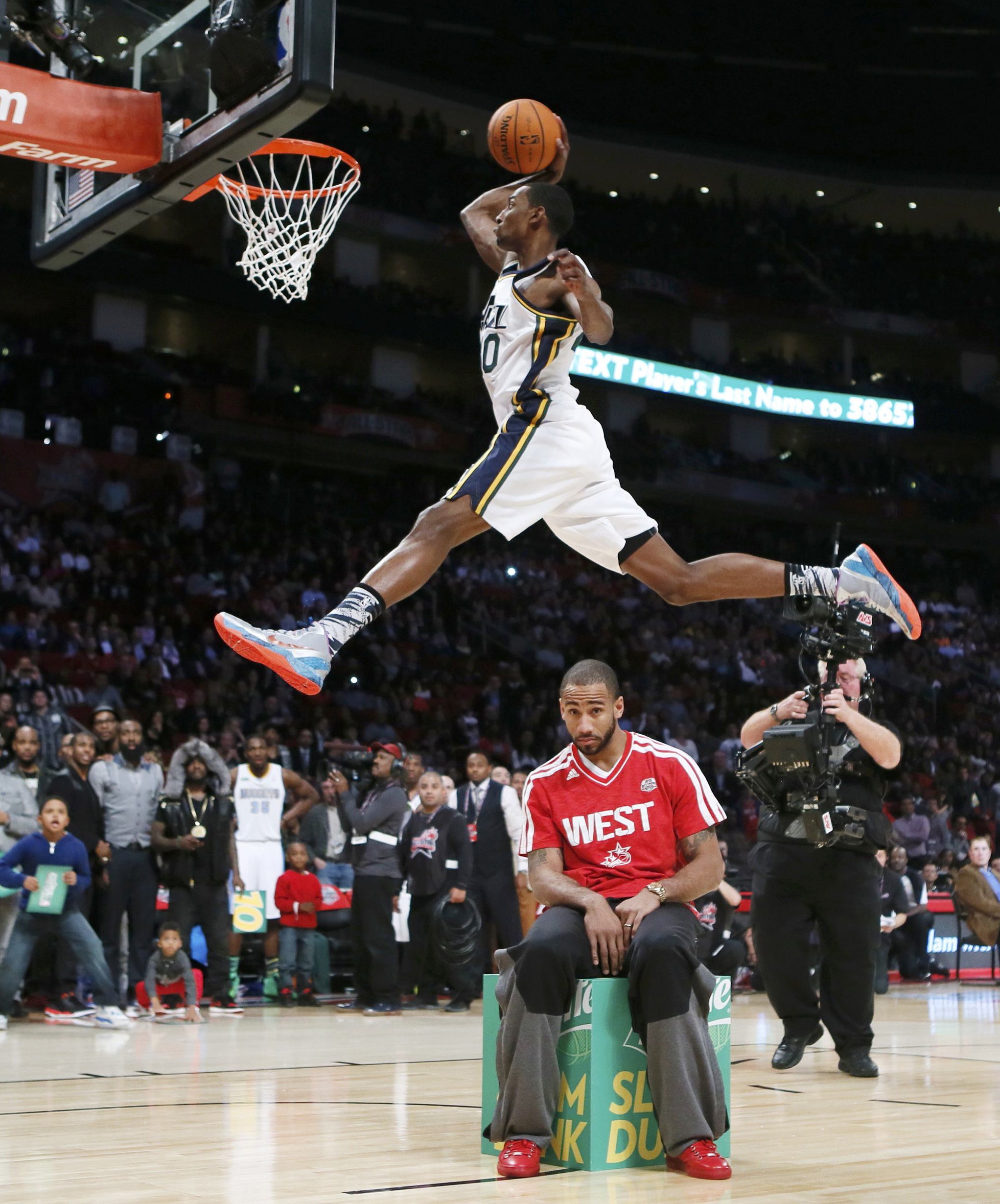 Uçtu uçtu Terrence Ross uçtu