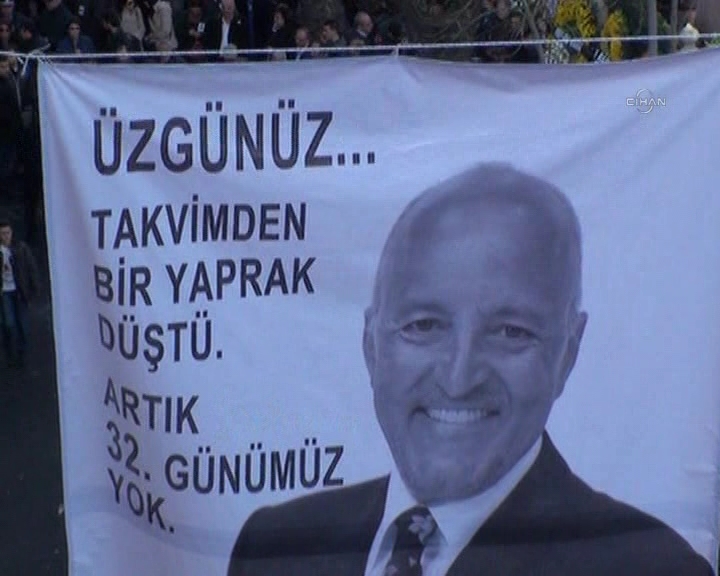 Birand sevgisi cami avlusuna sığmadı