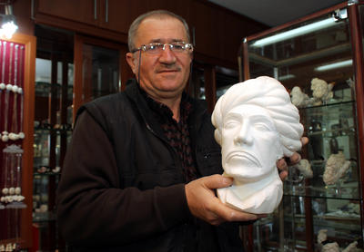 Dünyanın en büyük Yunus Emre büstü