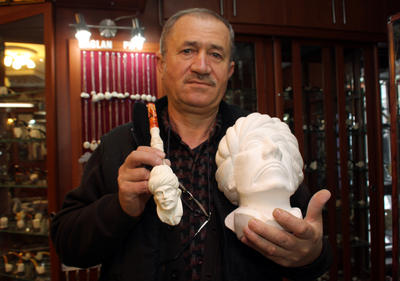 Dünyanın en büyük Yunus Emre büstü