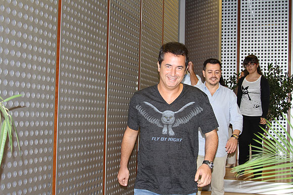 İlker Yasine sürpriz doğum günü