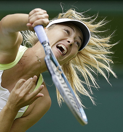 Frikik ustası Sharapova