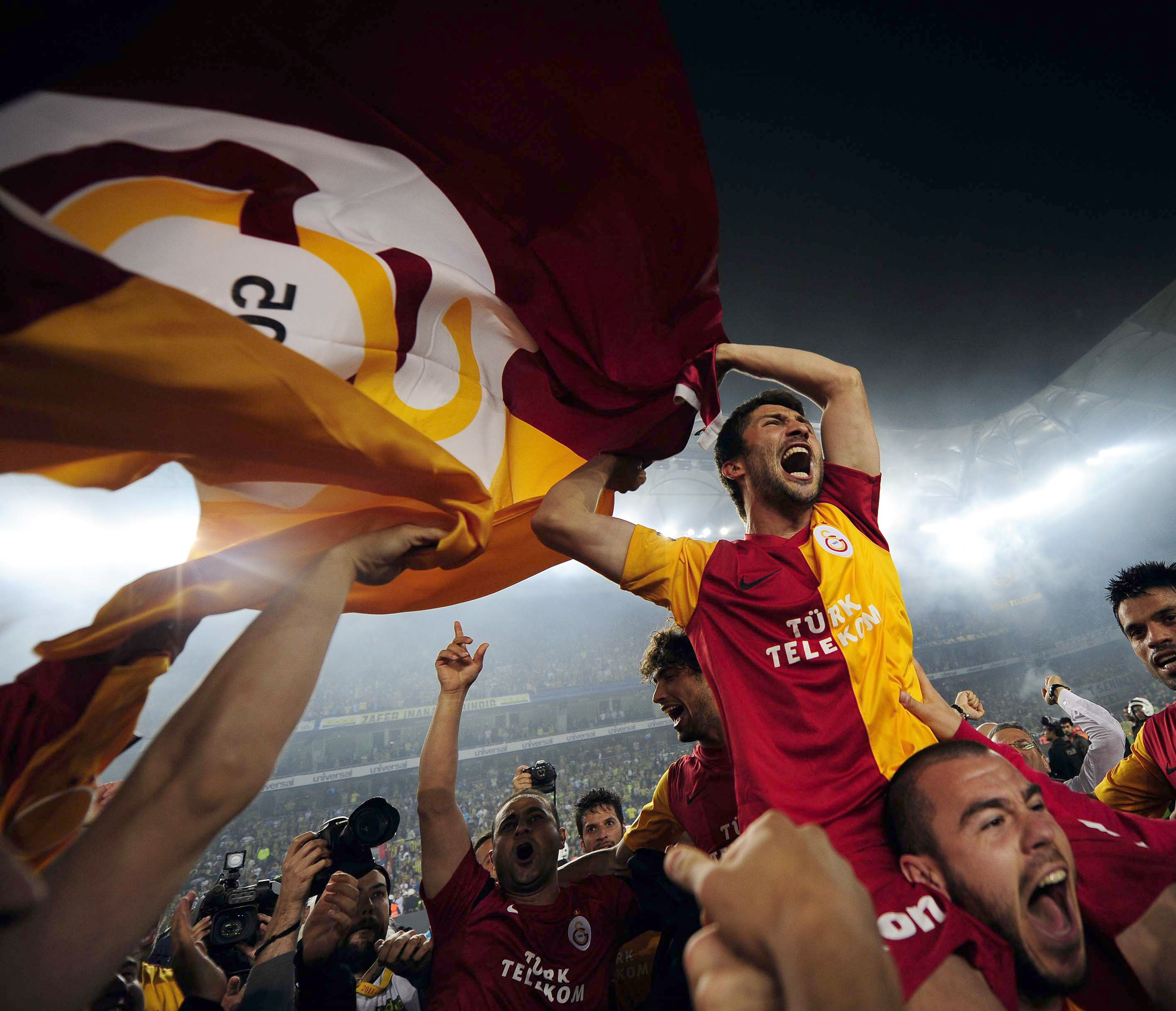 GS, Saracoğlunda şampiyonluğu kutladı