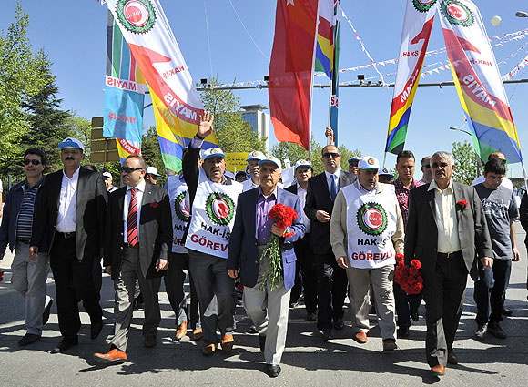 Ankarada polisten biber gazı
