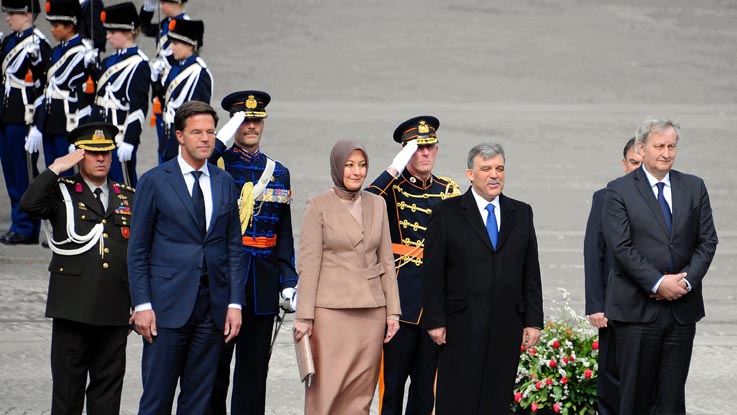 Gül, Hollanda Sarayında