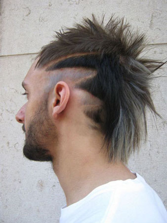 Bu saçlar punk rockı kıskandırıyor
