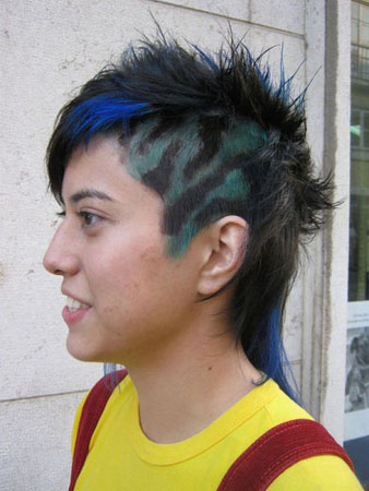 Bu saçlar punk rockı kıskandırıyor