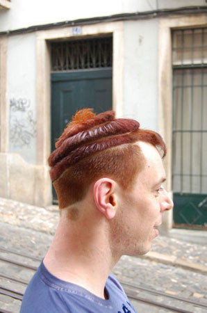 Bu saçlar punk rockı kıskandırıyor