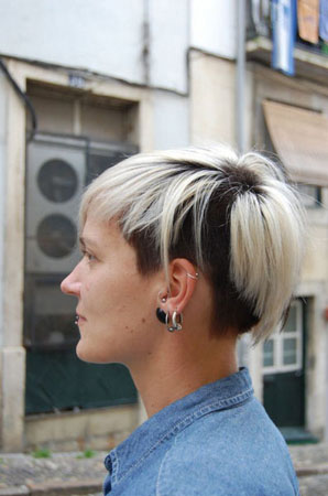 Bu saçlar punk rockı kıskandırıyor