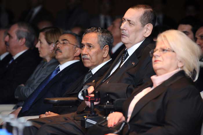 Aydın Menderes vefat etti