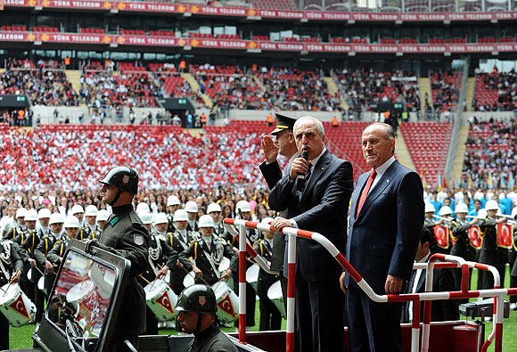 Türk Telekom Arenada ilk resmi tören