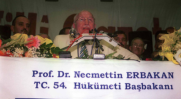 Necmettin Erbakan vefat etti