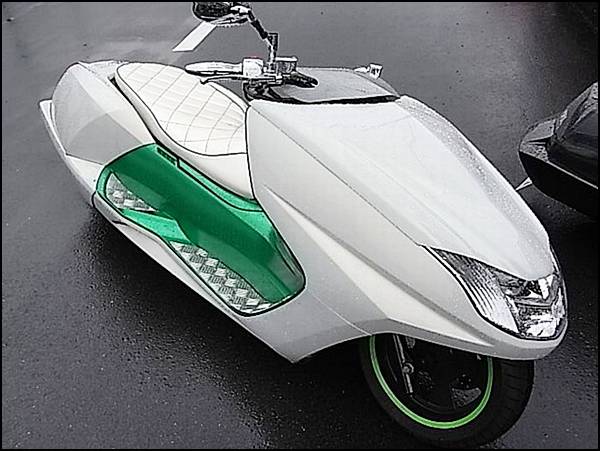 Japon işi scooterlar
