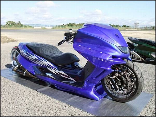 Japon işi scooterlar