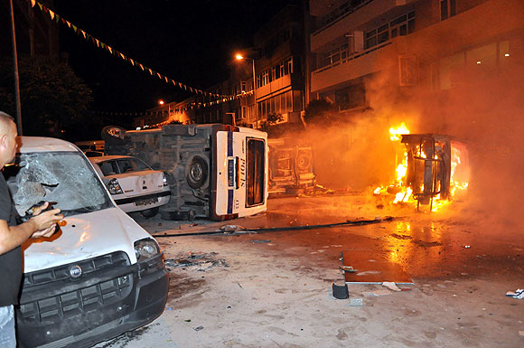 İnegölde olaylı gece: 5 yaralı
