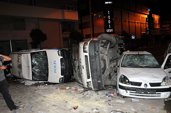 İnegölde olaylı gece: 5 yaralı