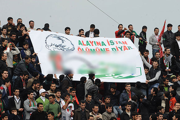 Diyarbakır-Bursa maçında gerginlik