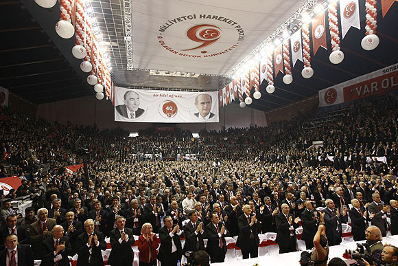 MHP 9. Olağan Büyük Kurultayı gergin başladı