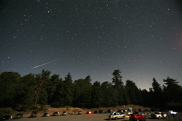 Gökten Perseid meteorları yağmadı, çiseledi