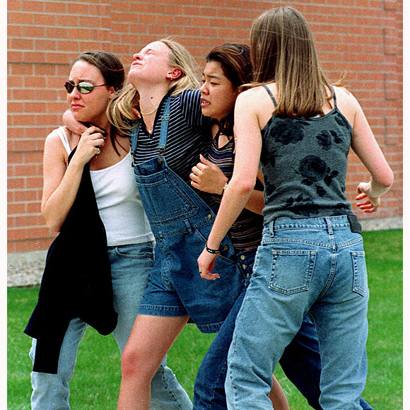 Columbine Lisesi Katliamı... (20 Nisan 1999)