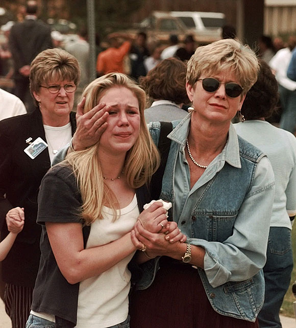 Columbine Lisesi Katliamı... (20 Nisan 1999)