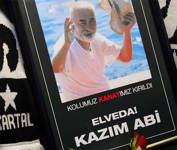 Kazım Kanata veda