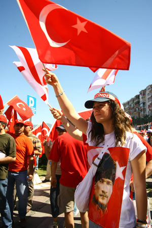 İzmirde tarihi miting
