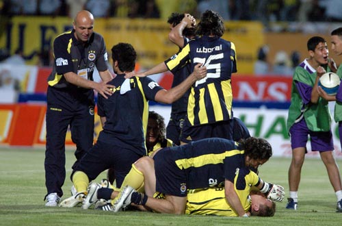 Fenerbahçe 100üncü yılda şampiyon