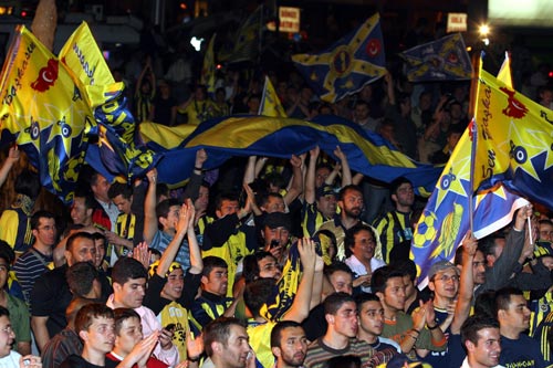 Fenerbahçe 100üncü yılda şampiyon