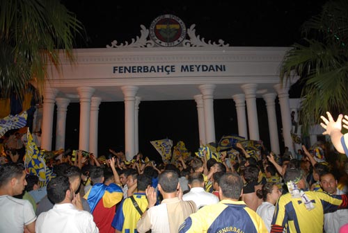 Fenerbahçe 100üncü yılda şampiyon