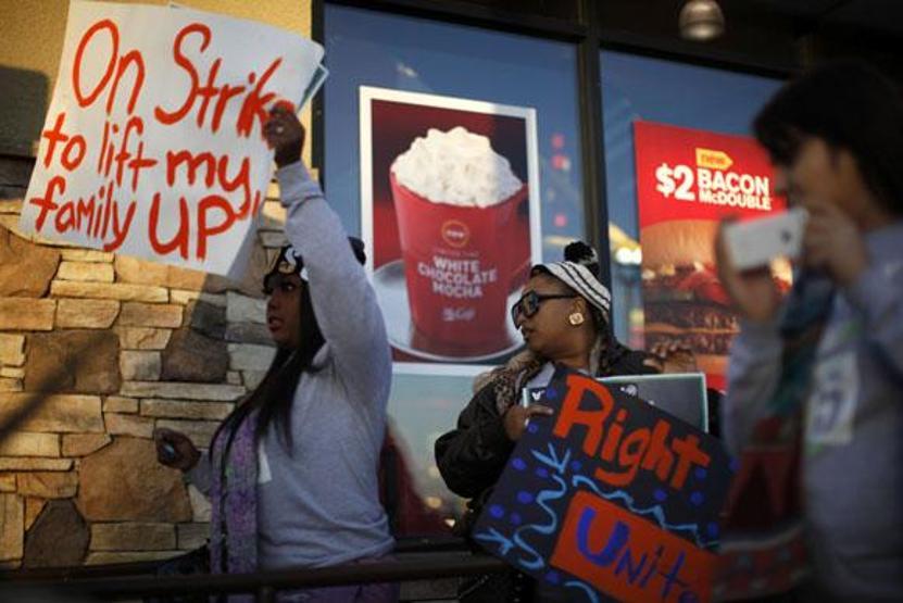 Beyaz yakalılardan sonra fast food işçileri