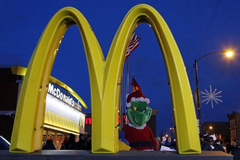 Beyaz yakalılardan sonra fast food işçileri