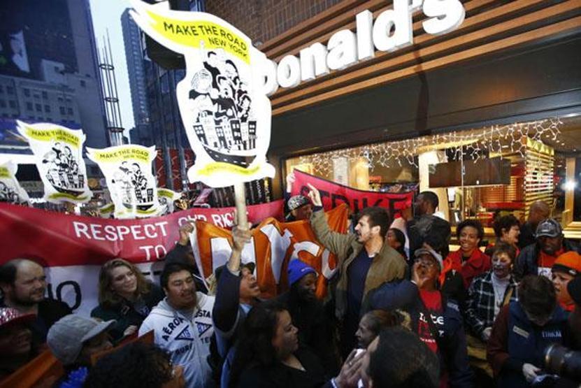 Beyaz yakalılardan sonra fast food işçileri