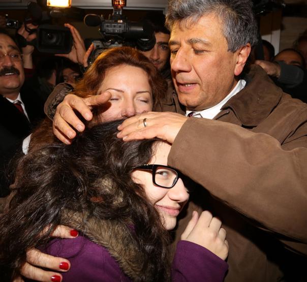 Balbayın çocuklarına kavuşma anı