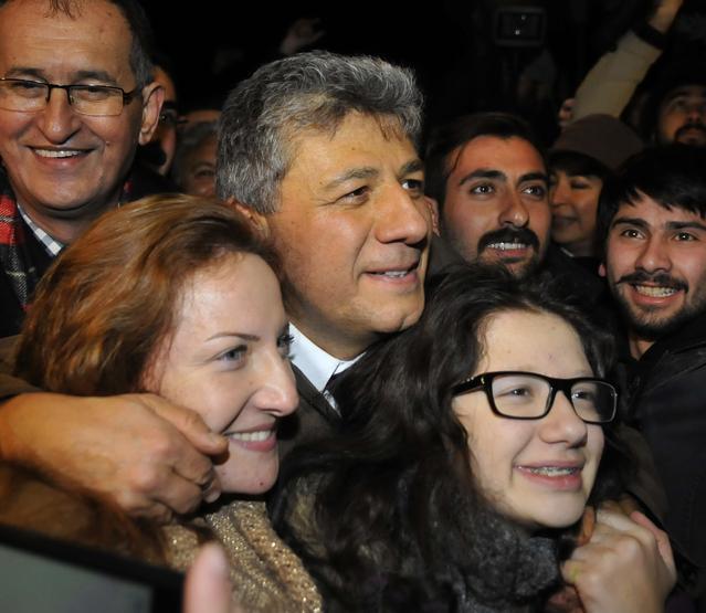Balbayın çocuklarına kavuşma anı